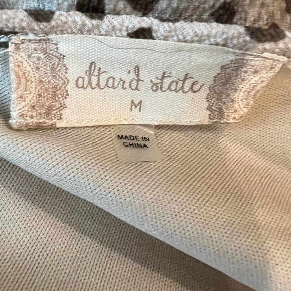 NWT Altar'd State Leopard Print Tiered Mini Dress Women's Sz M Mocha Bell Sleeve - Picture 10 of 10